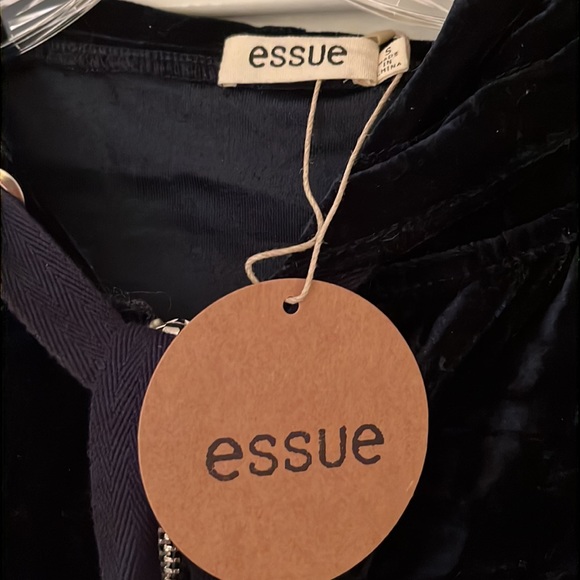 Beautiful and casual. Navy blue velvet. New with tags❤️ - Picture 6 of 9